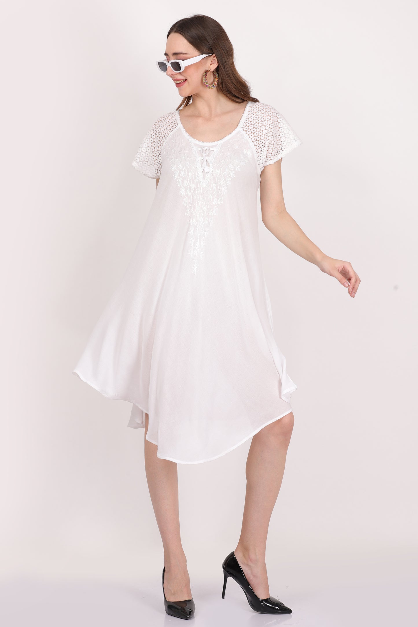 Bata Blanca de Dama Con Mangas