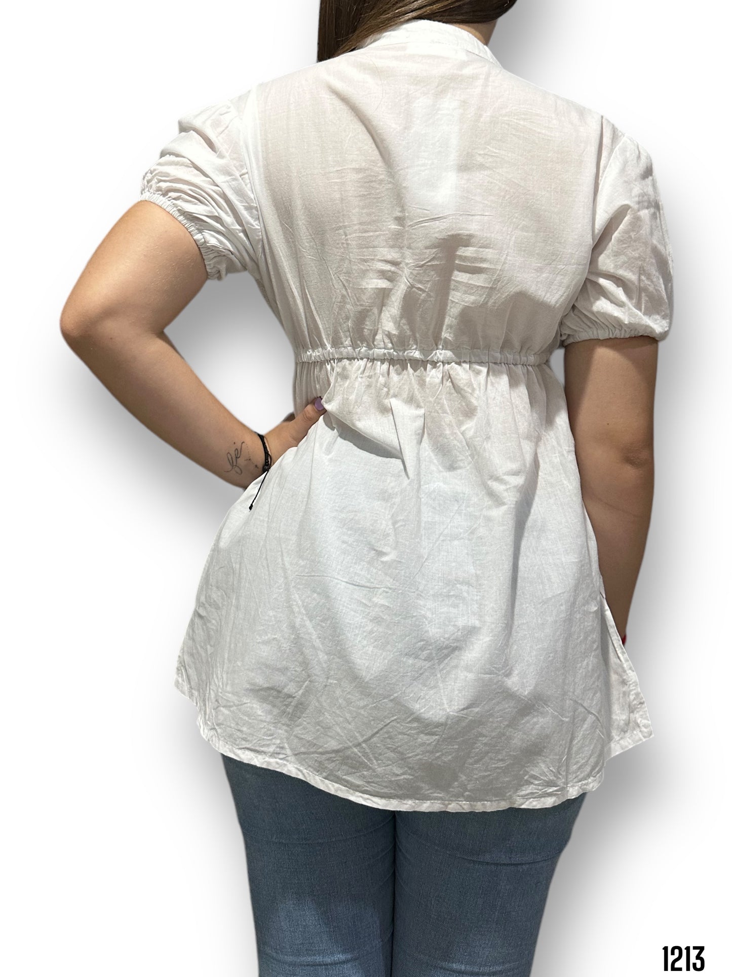 Blusa Blanca de Dama Mangas Cortas