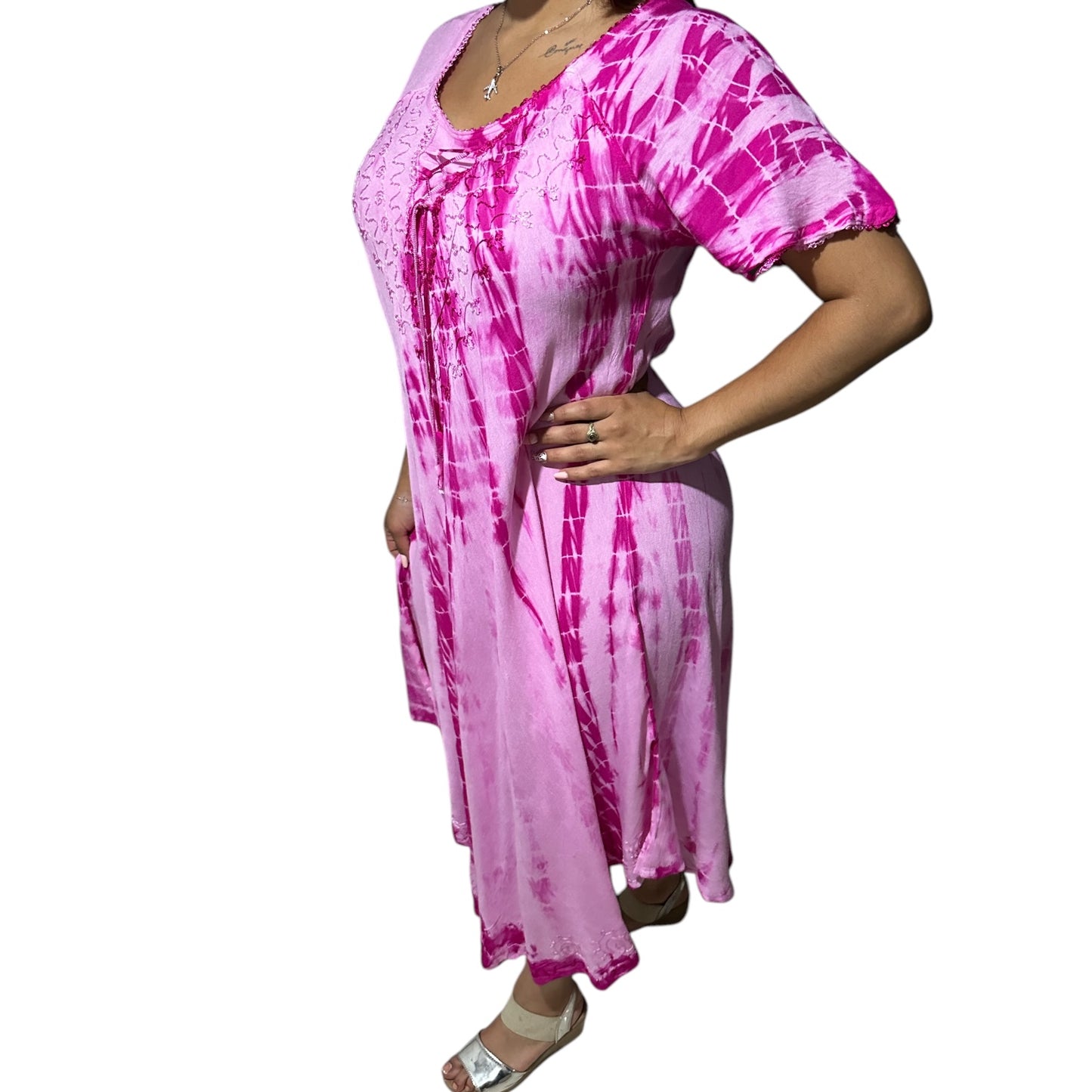 Vestido de dama con mangas rosado