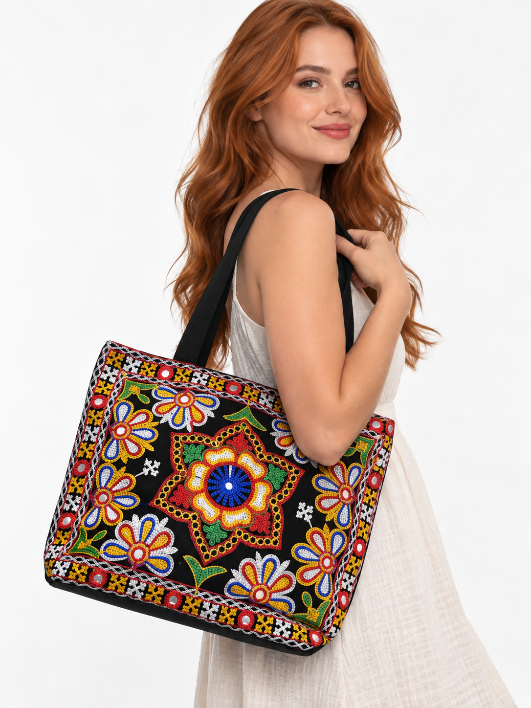 Bolso Kashmira Negro Bordado Mandala Jaipur