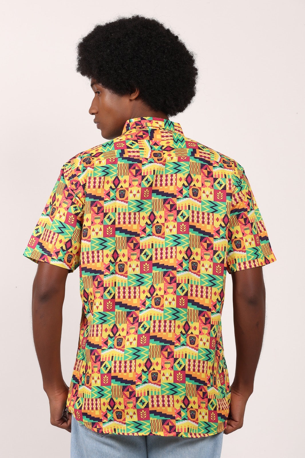 Camisa de Hombre Afrocaribeño de Botones