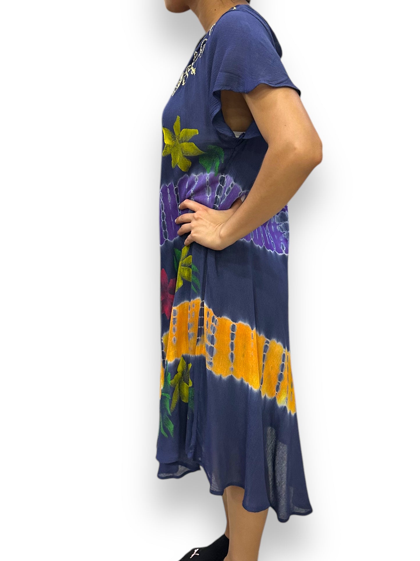 Vestido de Dama Azul Oscuro Floreado con mangas