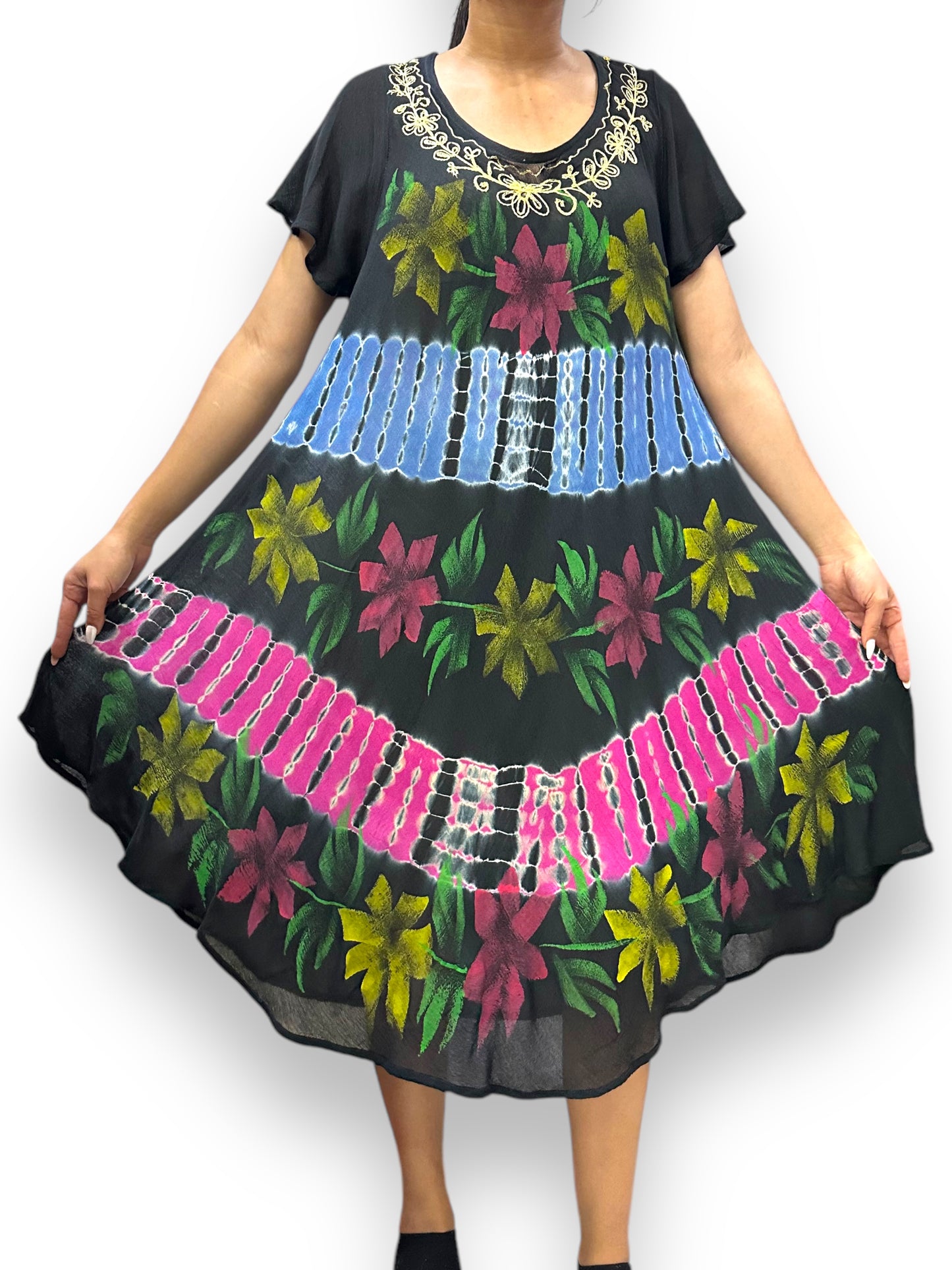 Vestido de Dama Negro Floreado con mangas