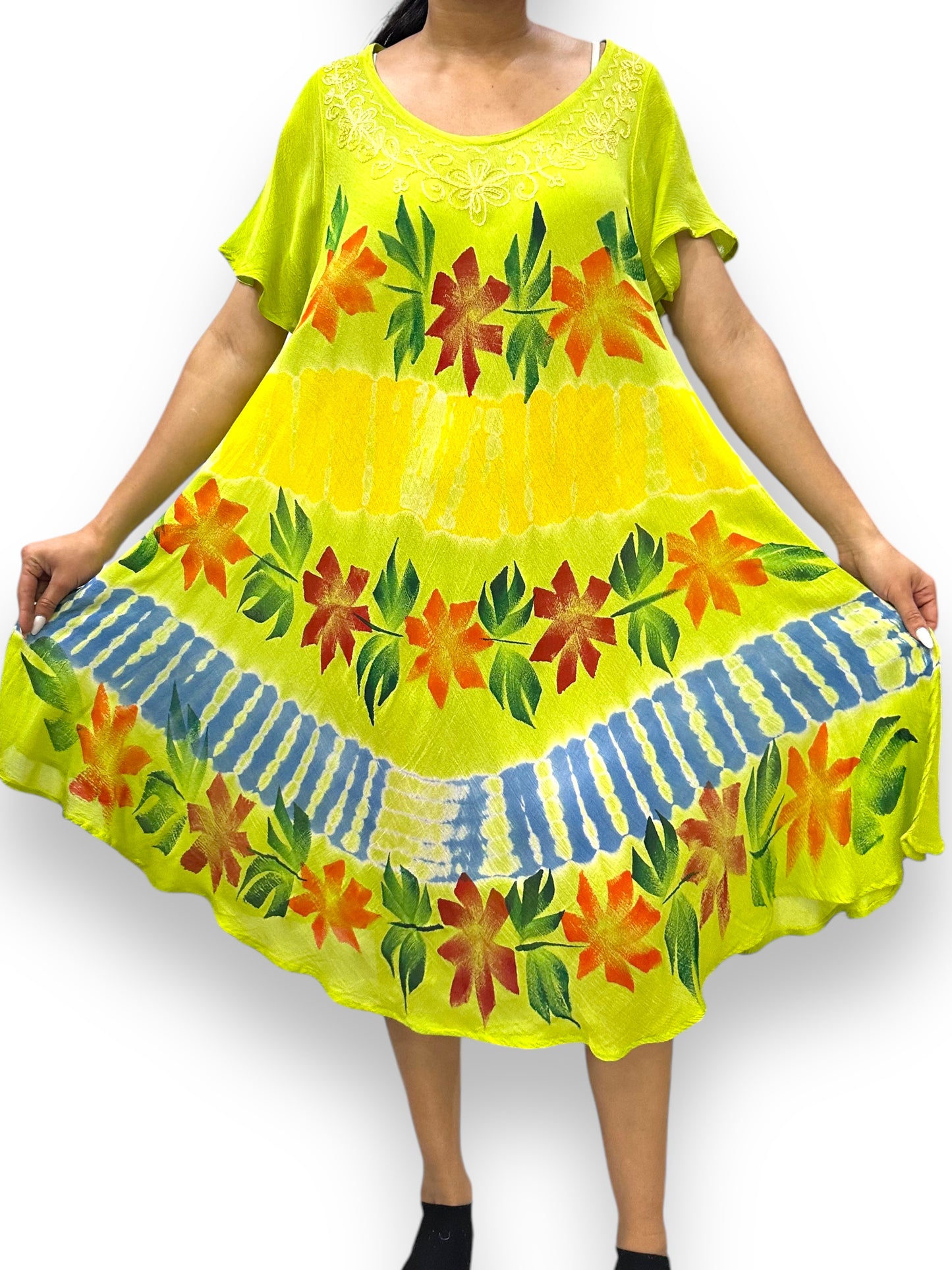 Vestido de Dama Verde Floreado con mangas