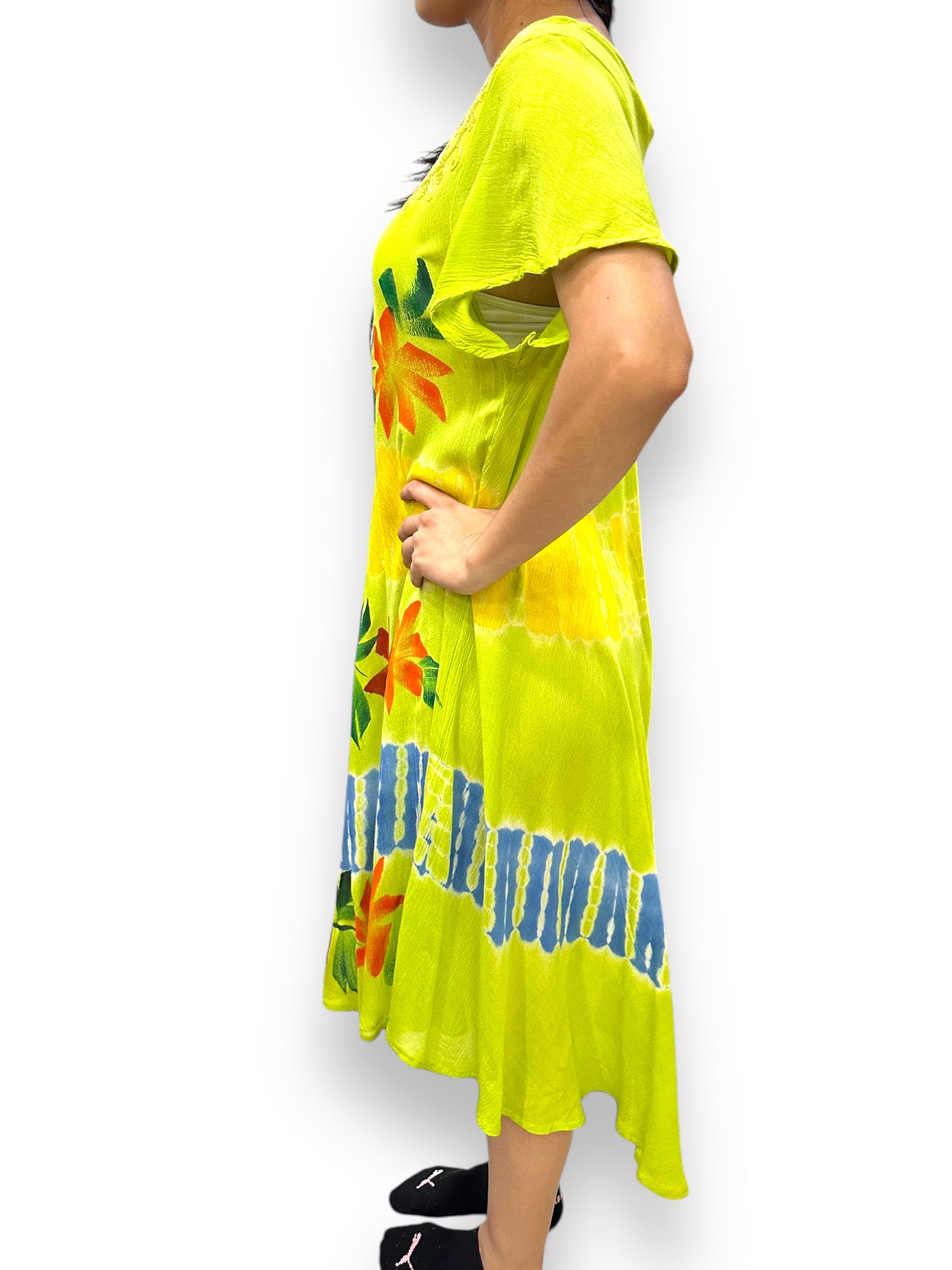 Vestido de Dama Verde Floreado con mangas