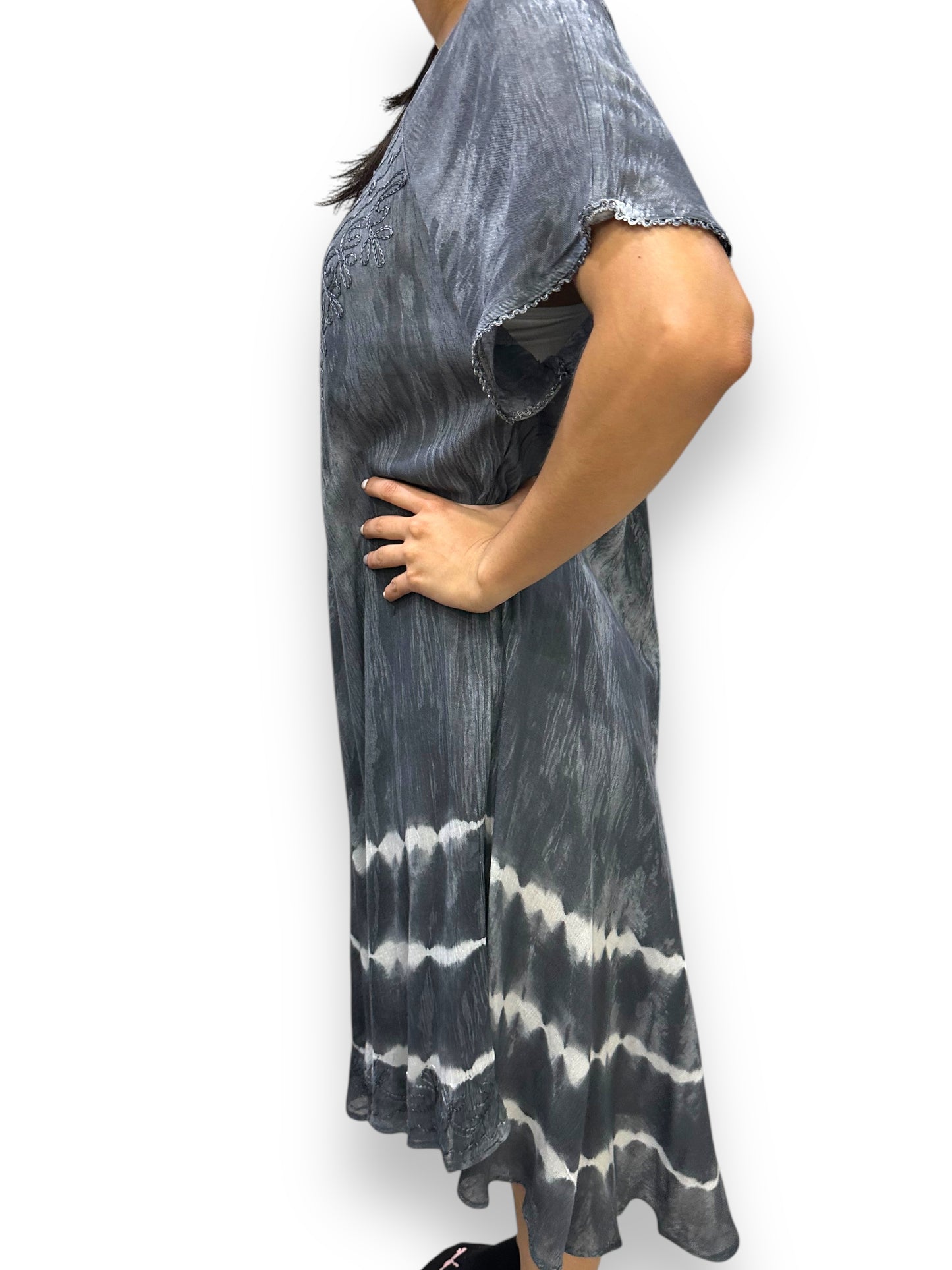 Vestido de Dama Estampado Negro Veteado con mangas