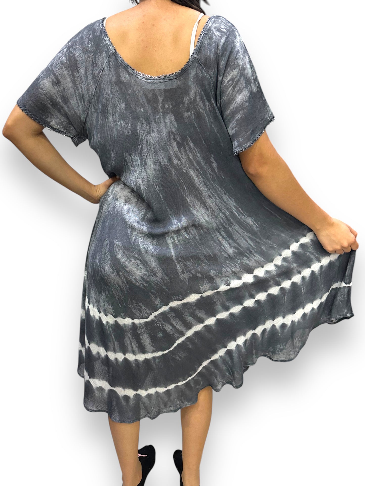 Vestido de Dama Estampado Negro Veteado con mangas