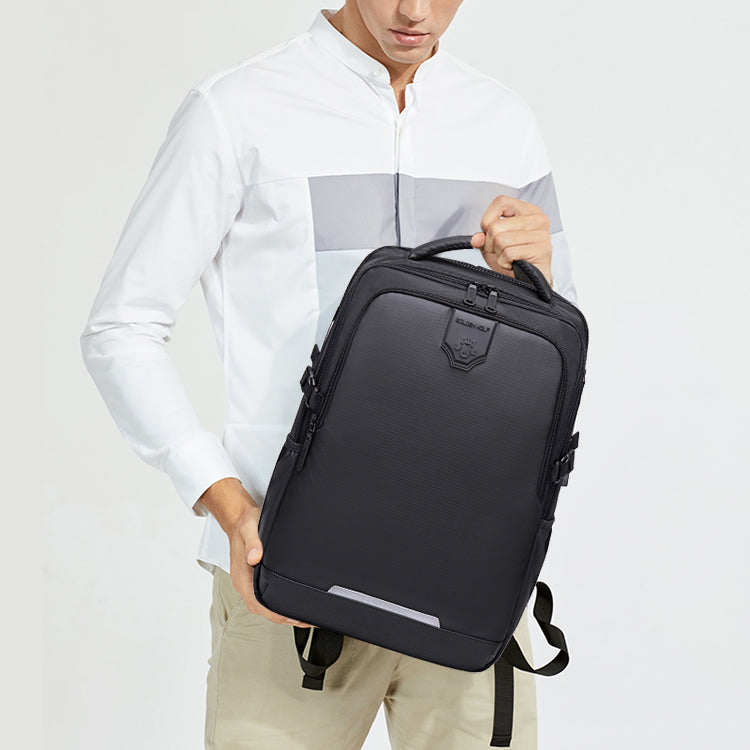 Bulto Mochila Morral Golden Wolf Negro 15,6''