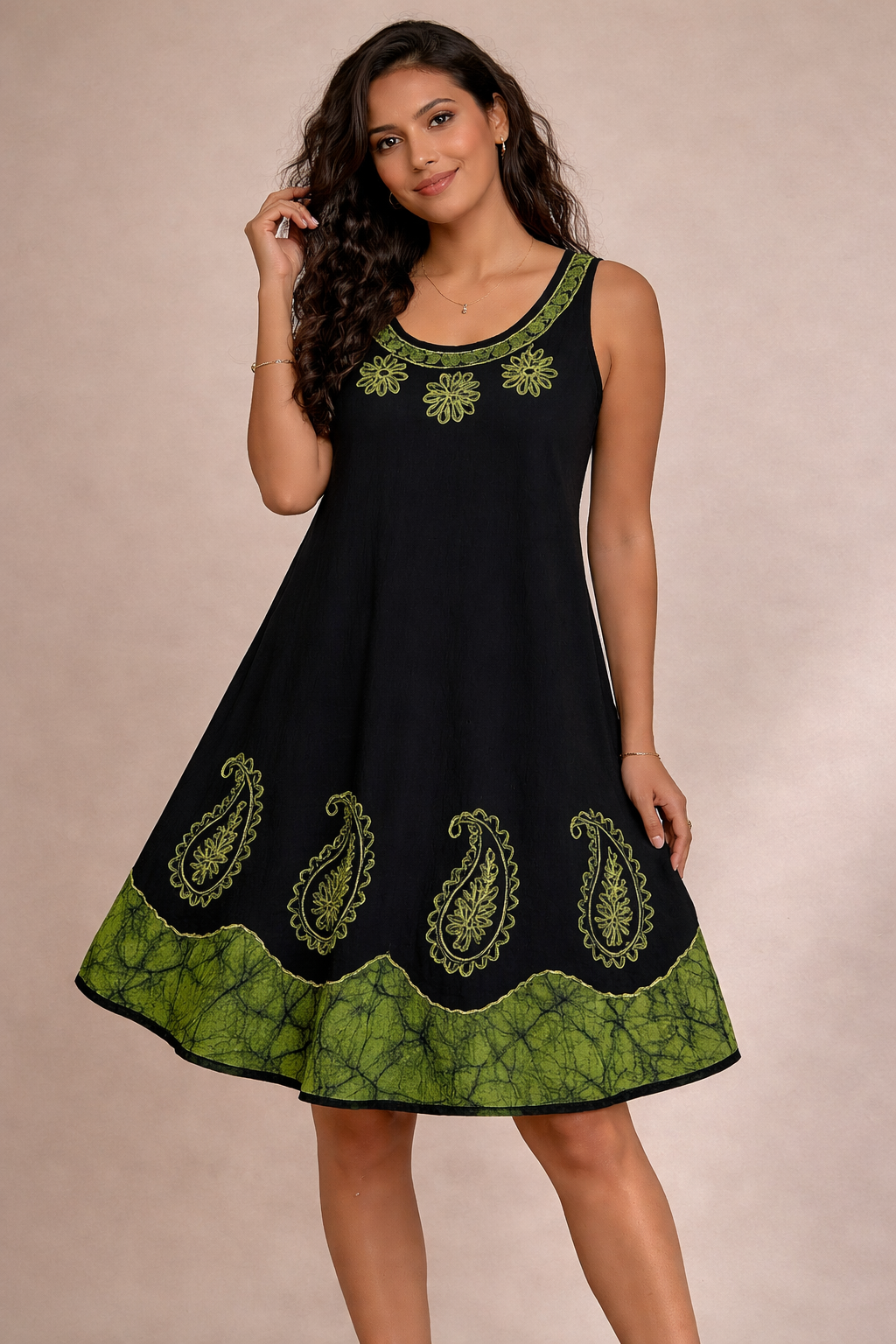 Vestido Negro Con Estampado Verde | Talla única