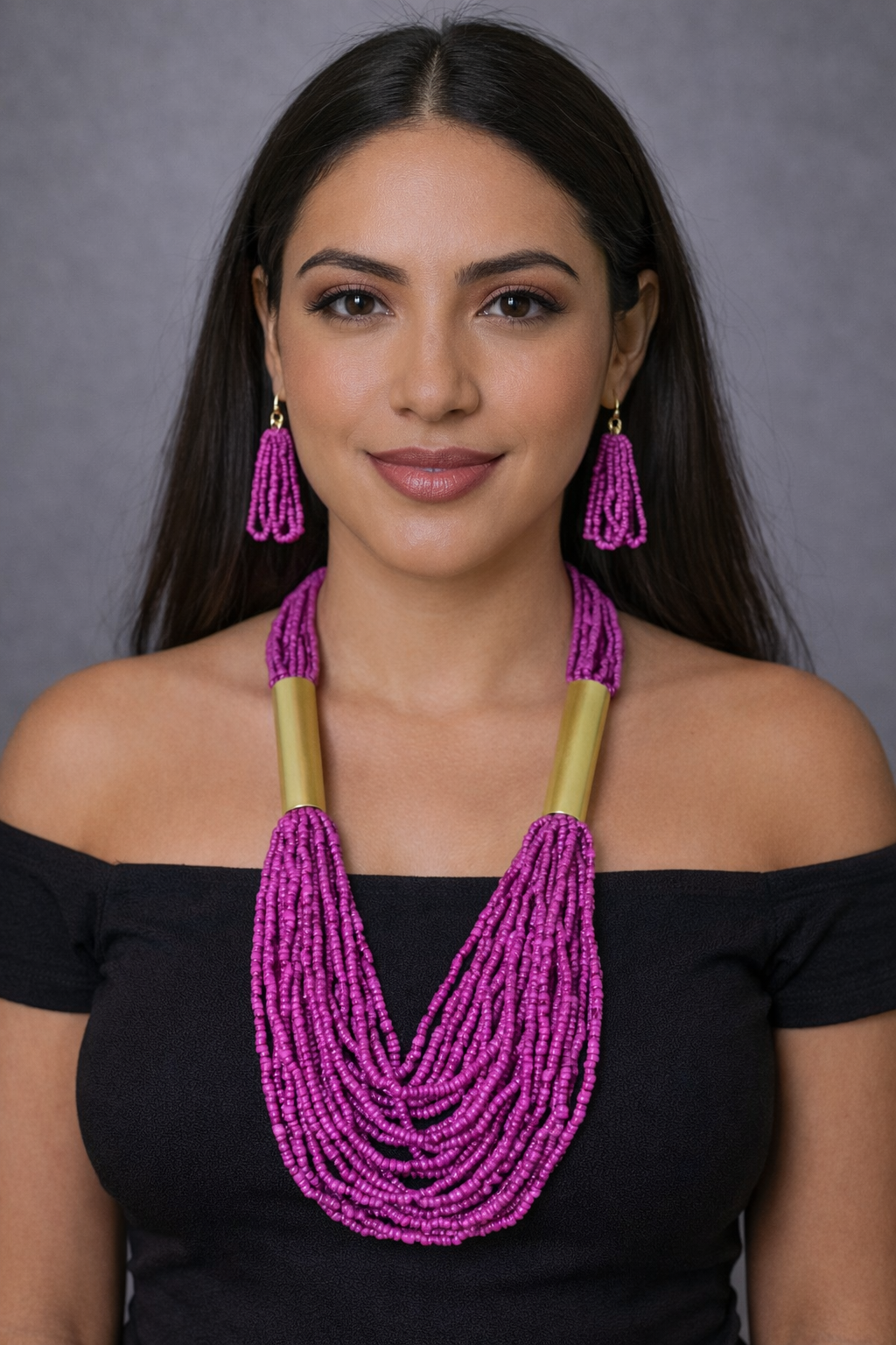 Collar Elegante Fucsia Tradicional