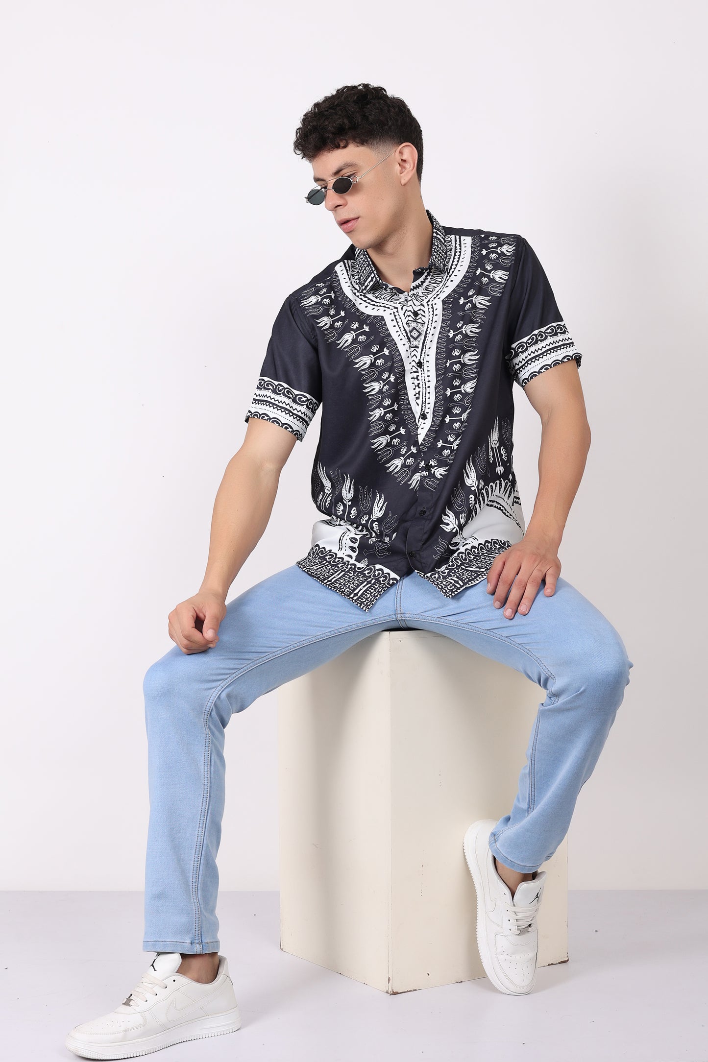 Camisa de Hombre Afrocaribeño Negro de Botones HS402