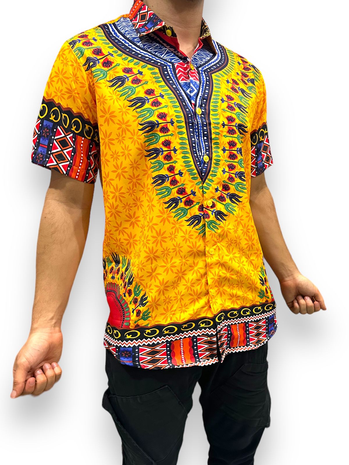 Camisa de Hombre de Botones con Estampado Afrocaribeño Amarillo
