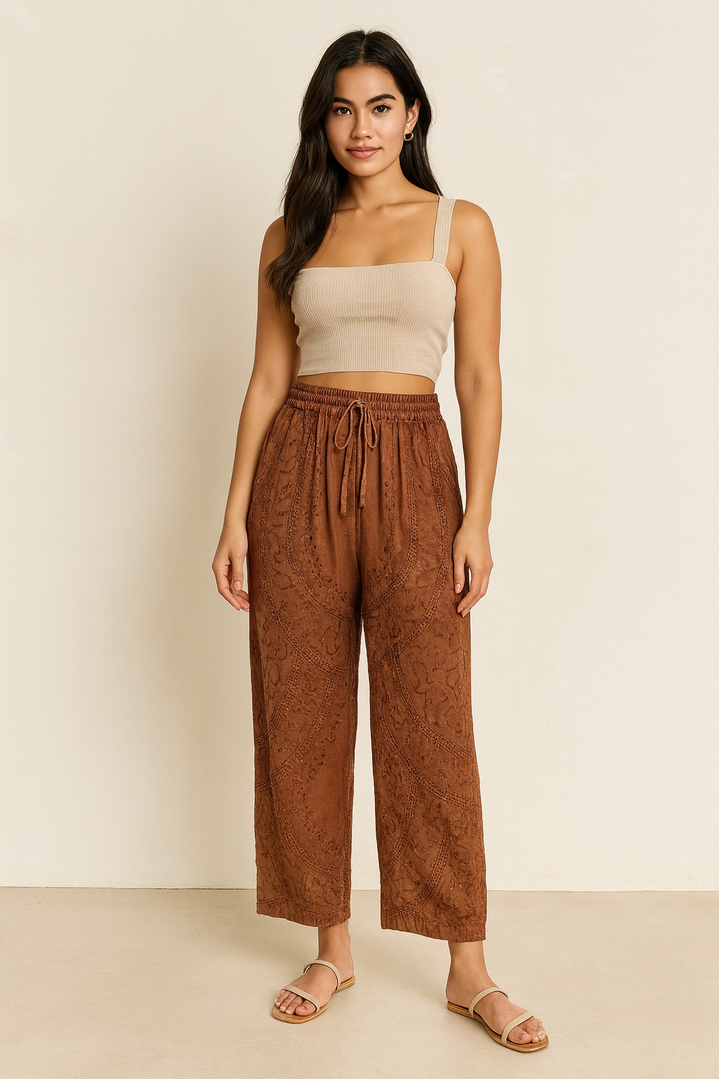 Pantalón Bordado Beige Claro de Caída Suave