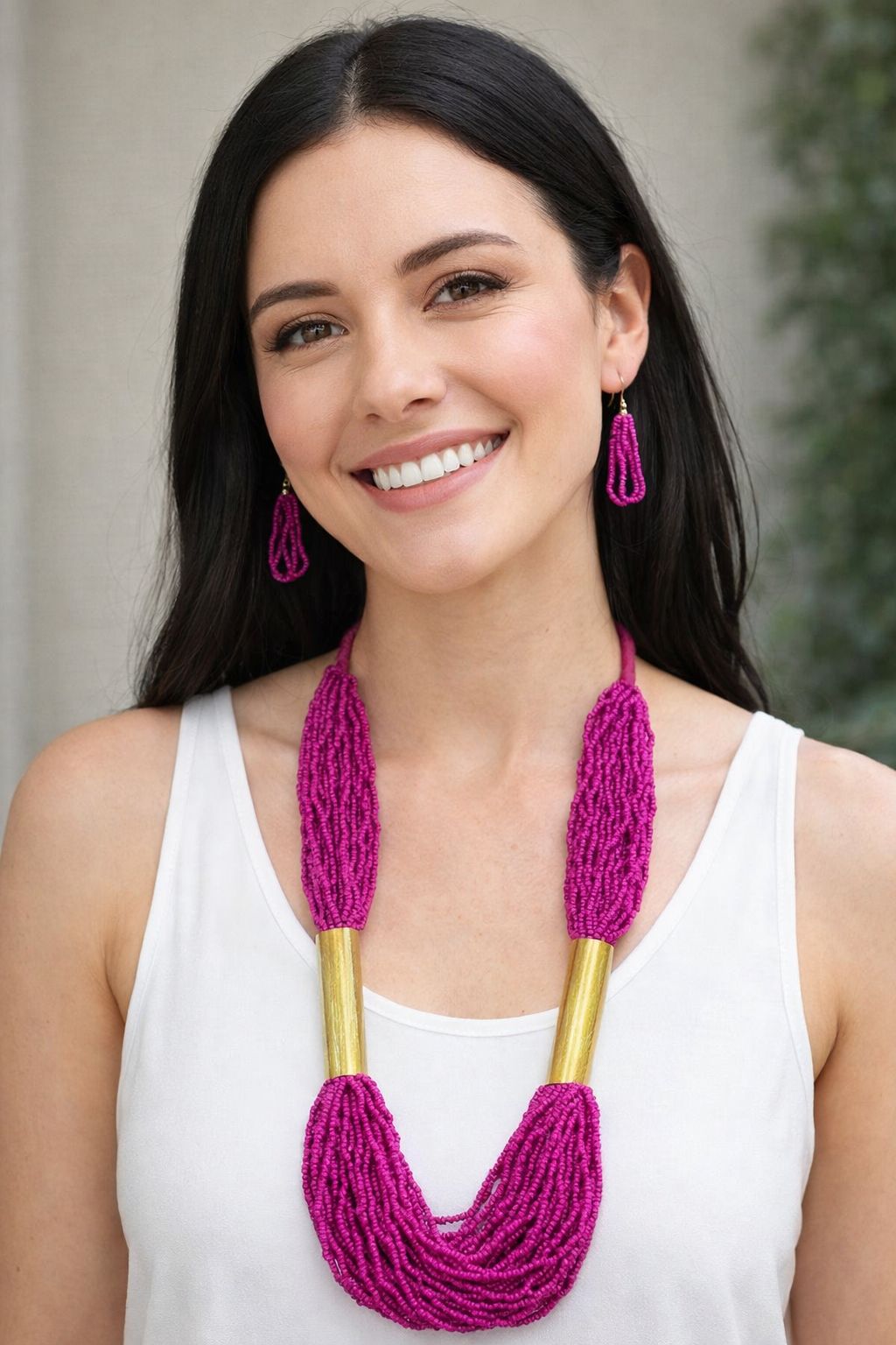 Collar Elegante Fucsia Tradicional