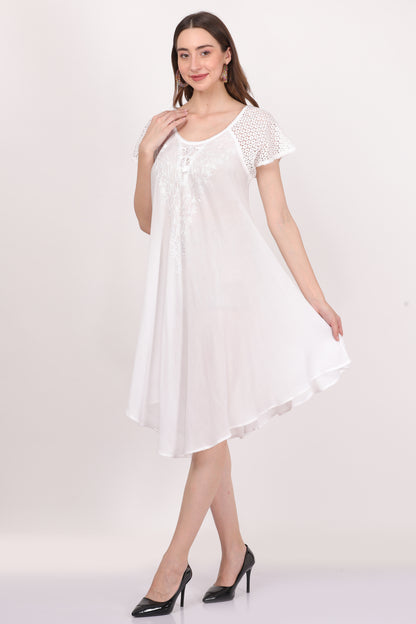 Bata Blanca de Dama Con Mangas
