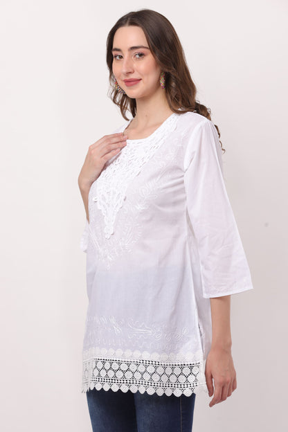 Blusa Blanca Unicolor Dama Mangas 3/4 Con Encajes. 1215