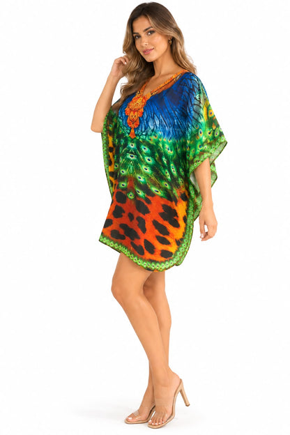 Vestido Corto de Dama con Estampado Digital y Piedras Brillantes