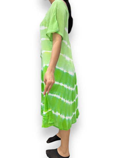 Vestido de dama verde con mangas