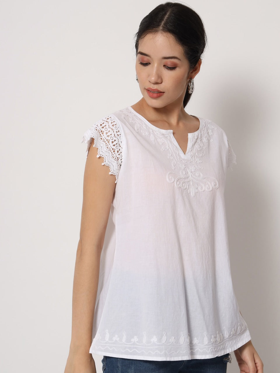 Blusa Blanca Unicolor de Dama Mangas Cortas CT020