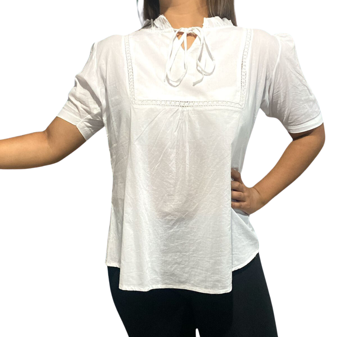 Blusa Blanca Unicolor de Dama Mangas Cortas. CT309