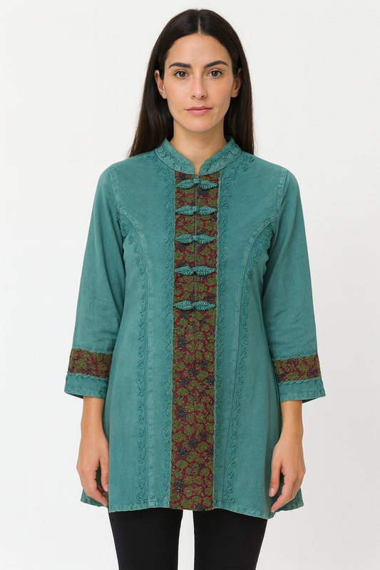 Blusa Verde Agua con Bordados Floreados Manga 3/4