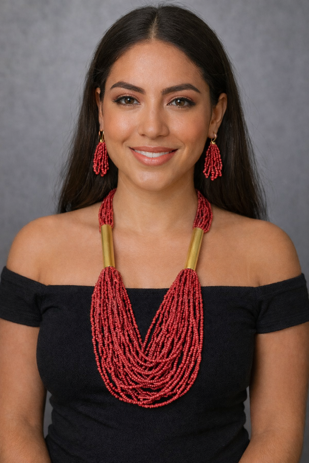 Collar Elegante Rojo Tradicional