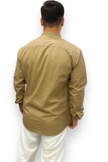 Camisa Khakhi de Hombre Mangas Largas Cuello Chino
