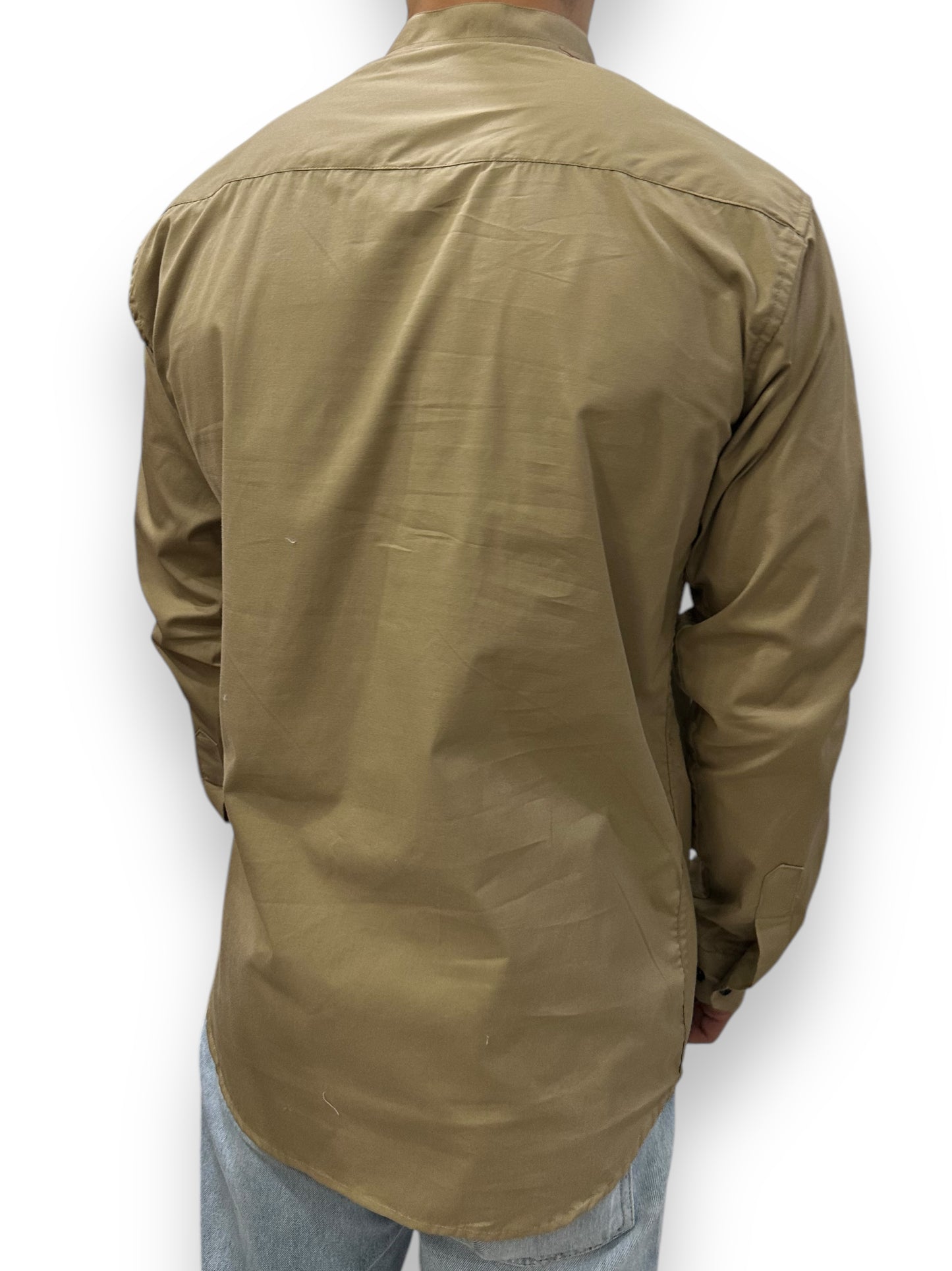 Camisa Khaki Hombre Mangas Largas Cuello Chino