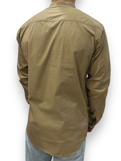 Camisa Khaki Hombre Mangas Largas Cuello Chino