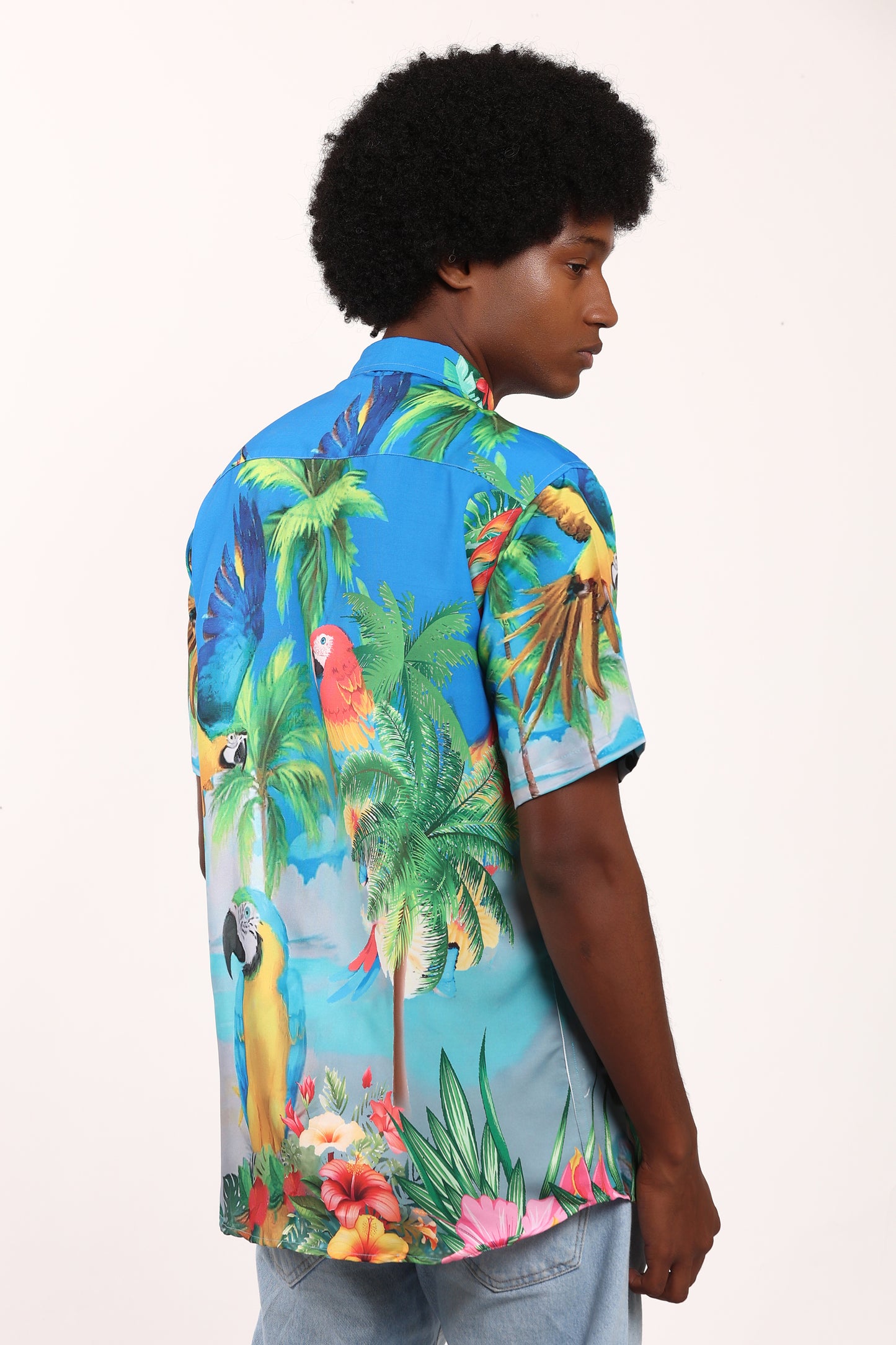 Men's Hawaiian Caribbean Beach Shirt with Limpet and Toucan Print