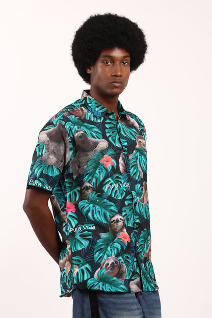Camisa Hawaiana Playera Caribeña de Caballero Estampado Oso Fondo Negro Pura Vida
