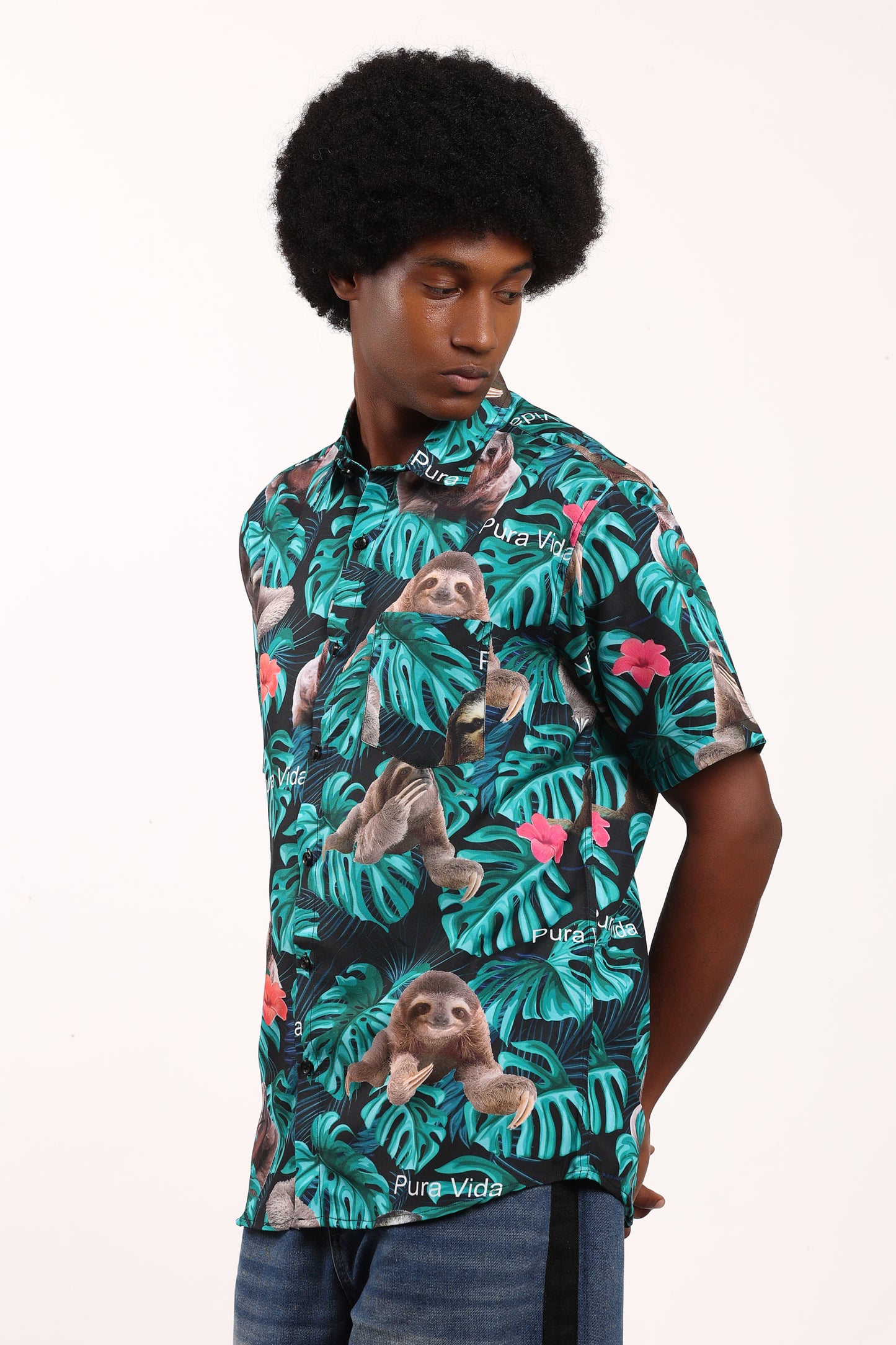 Camisa Hawaiana Playera Caribeña de Caballero Estampado Oso Fondo Negro Pura Vida