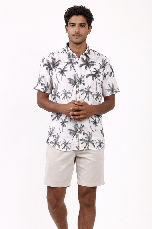 Camisa Hawaiana Playera Caribeña de Caballero Estampado Palmeras Fondo Blanco Dos