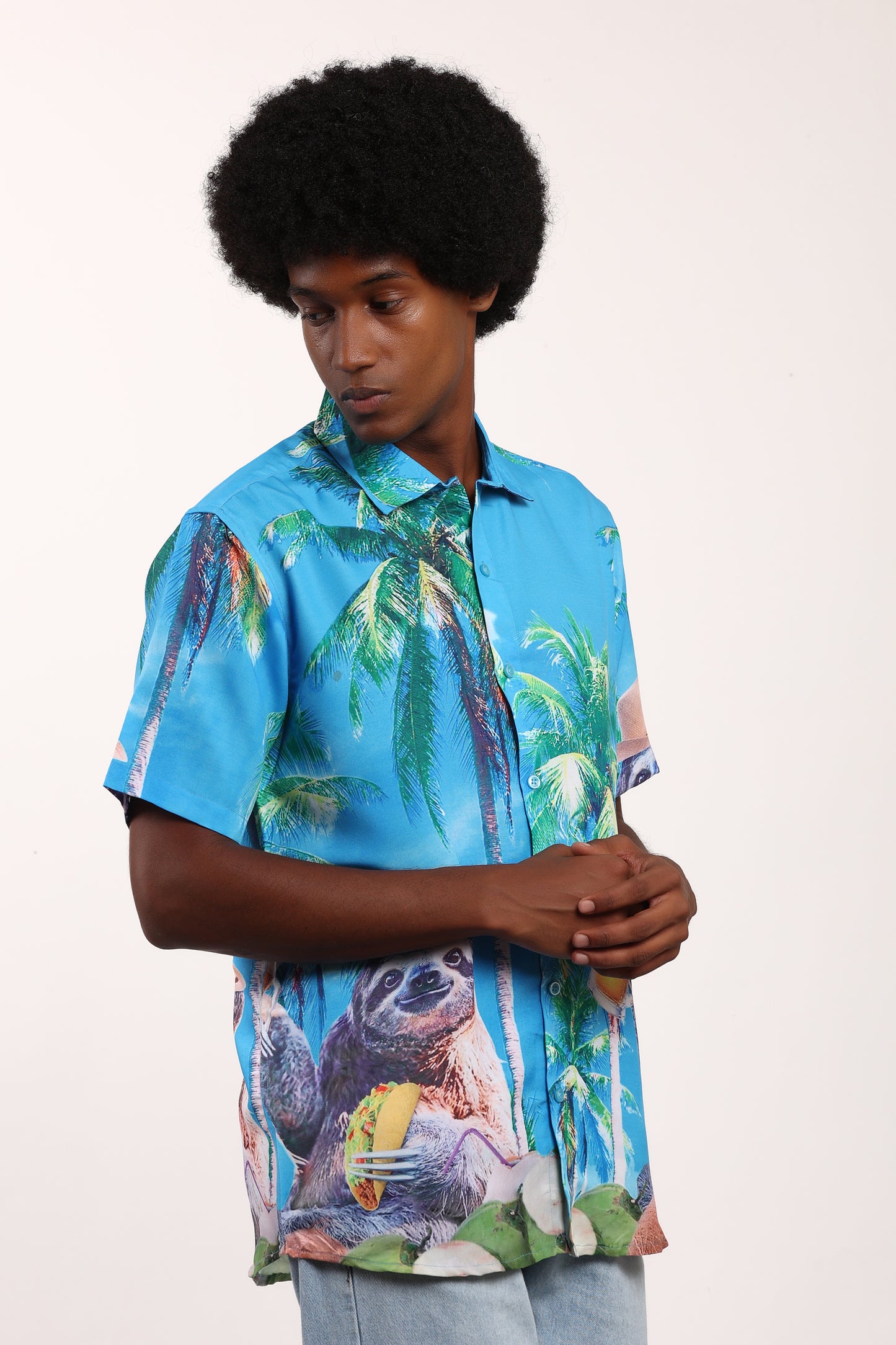 Camisa Hawaiana Playera Caribeña de Caballero Estampado Oso Perezoso Grande con Cerveza