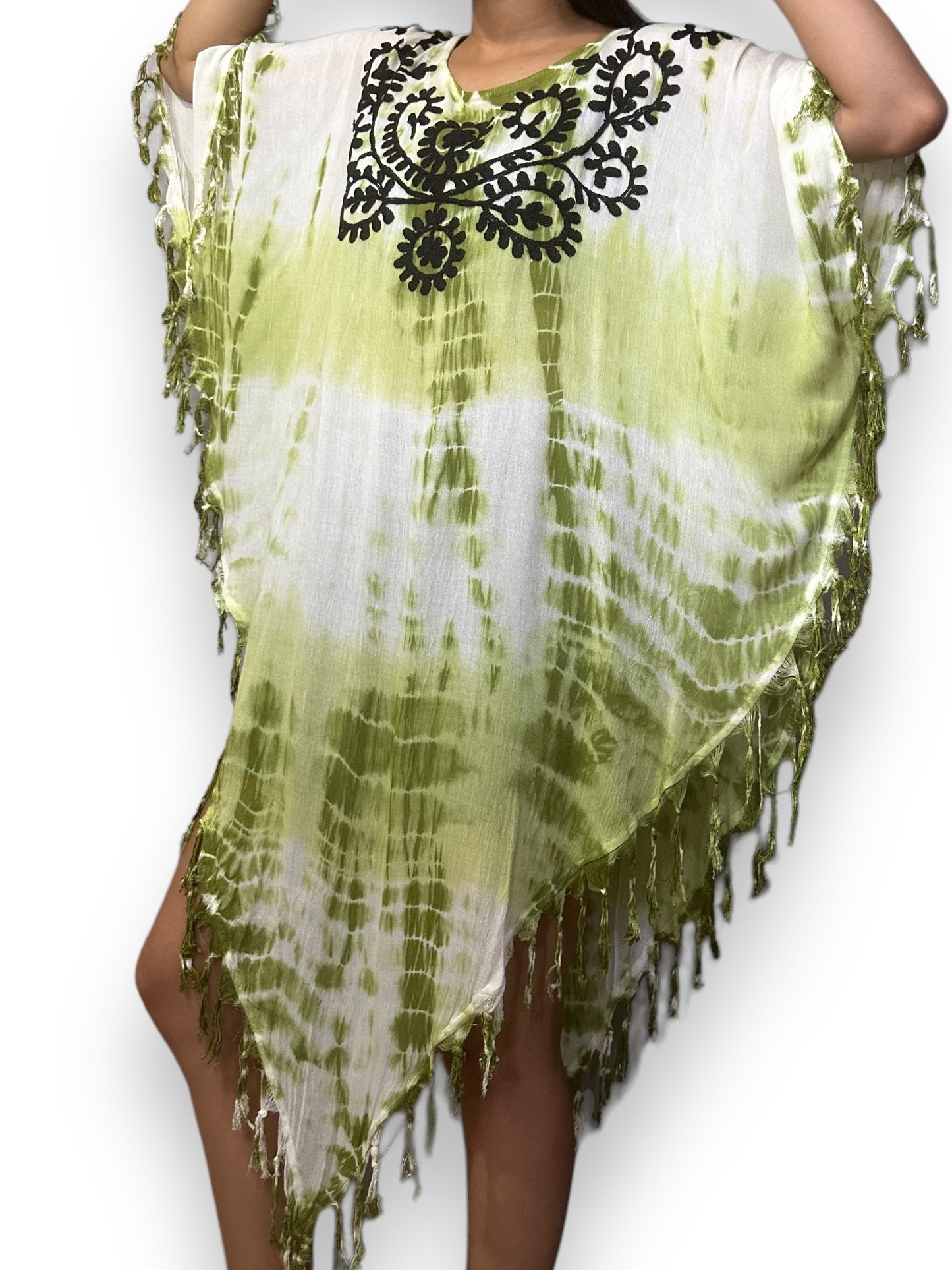 Vestido de Dama Estampado Verde con Flecos