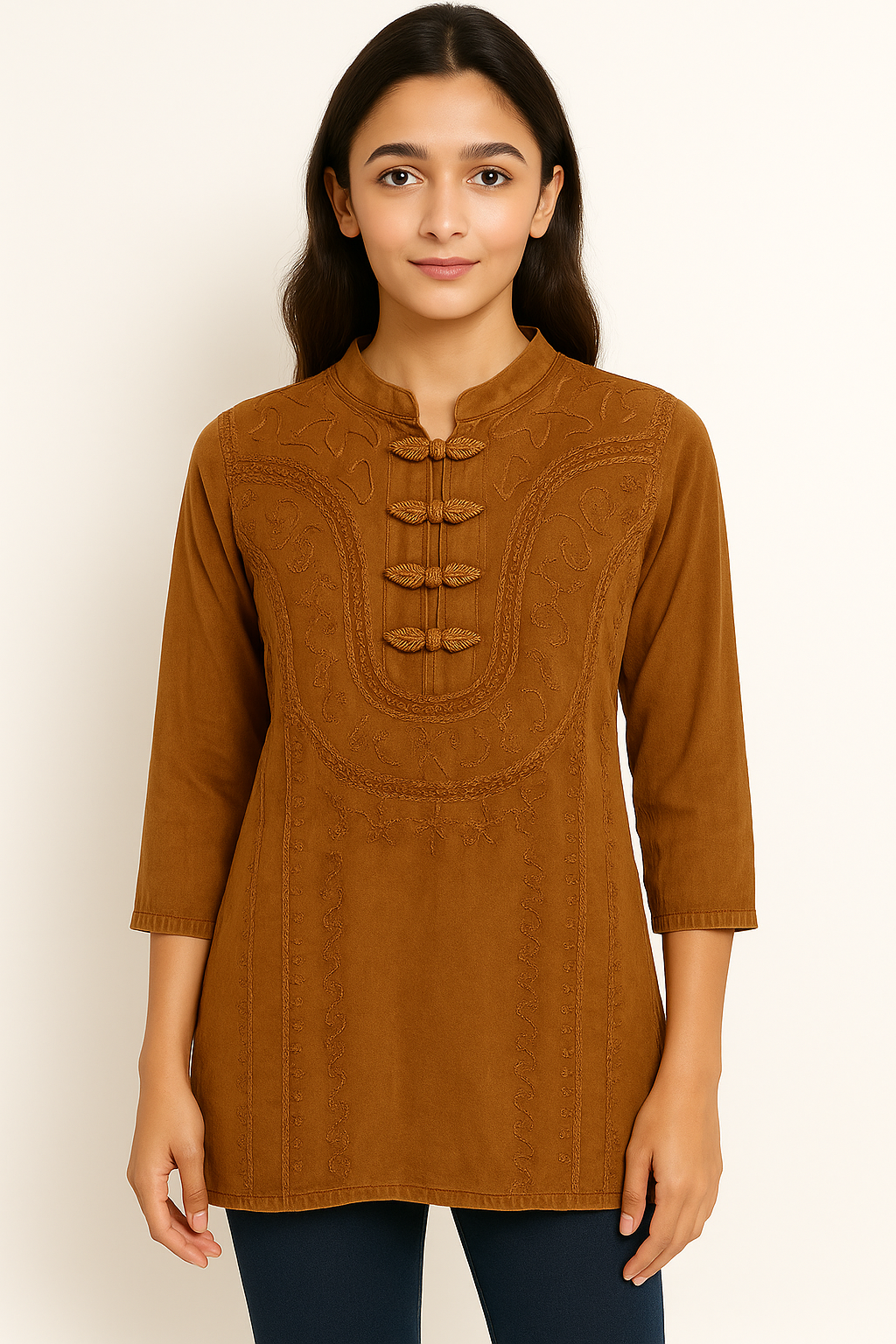 Blusa Bordada Café Manga 3/4