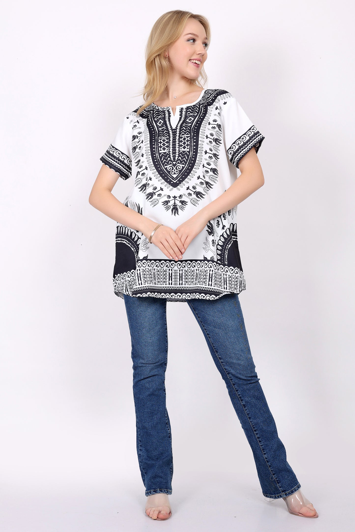 Blusa Afrocaribeña de Dama Estampado Blanco con Negro