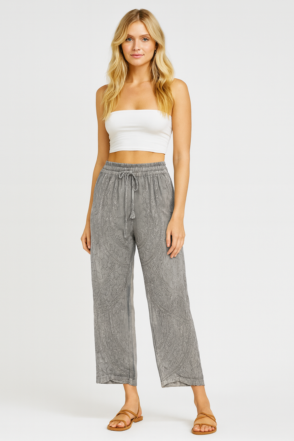 Pantalón Bordado Gris Claro de Caída Suave